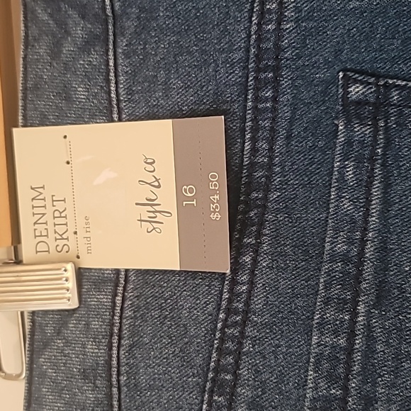 Button Down Denim Mini Skirt - NWT - Picture 3 of 4